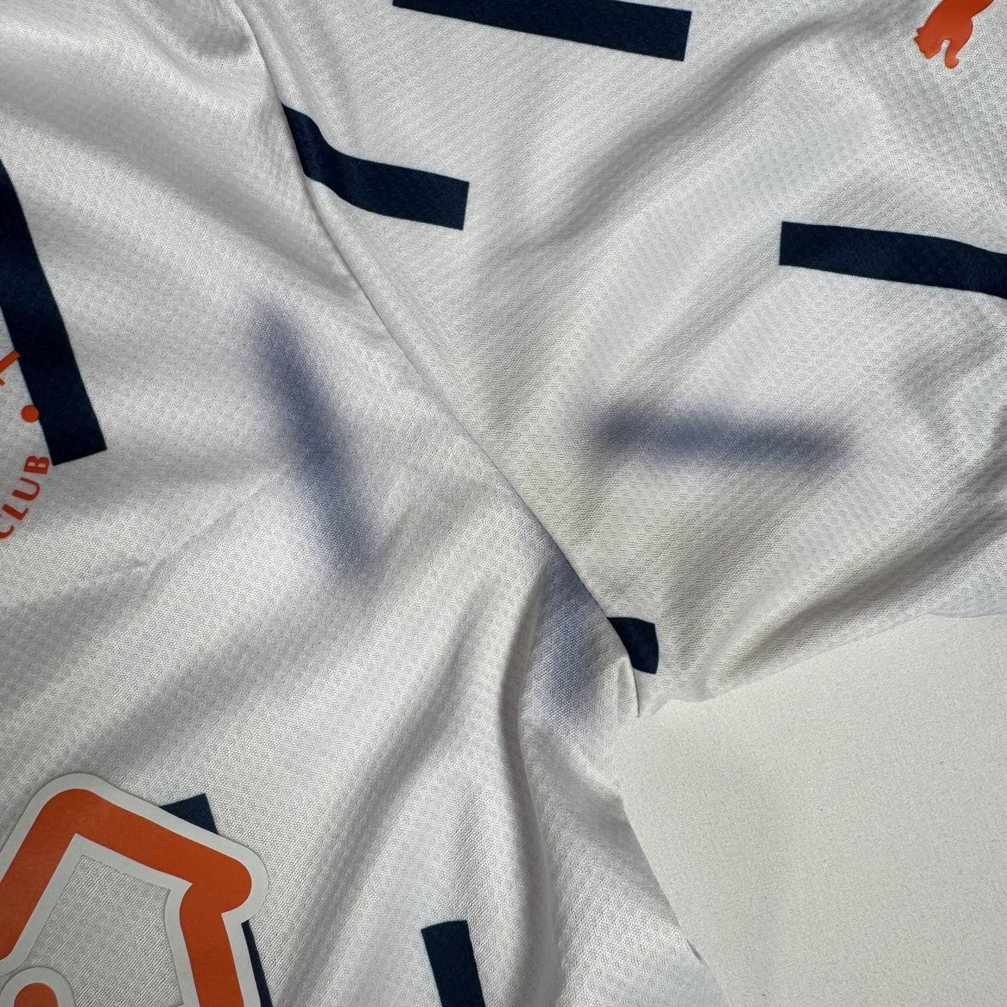 Blackpool 2022/2023 Away Football Shirt  Large