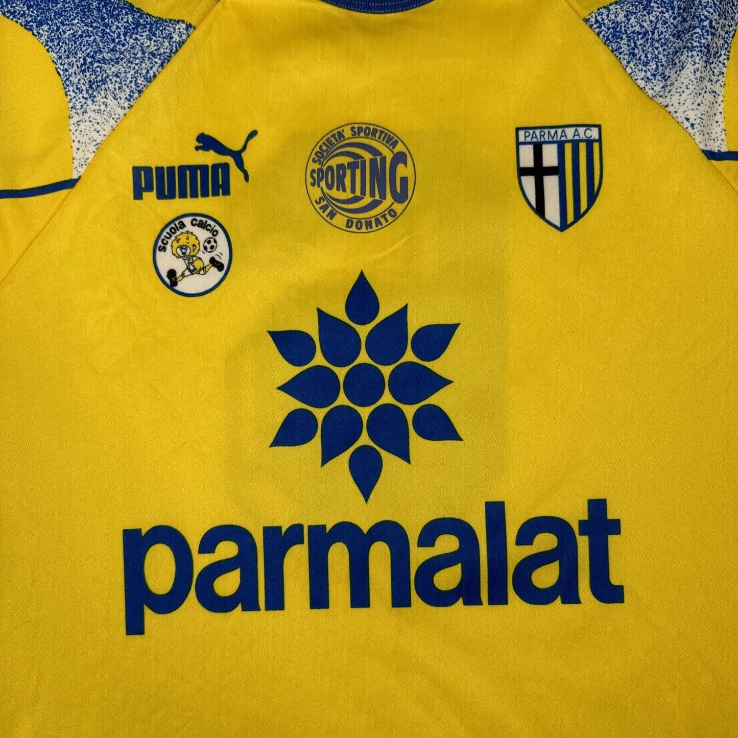 Parma 1995/1996/1997 Away Football Shirt Basic Long Sleeve Medium