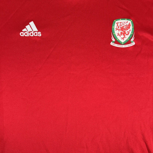Wales  football shirt - Size 