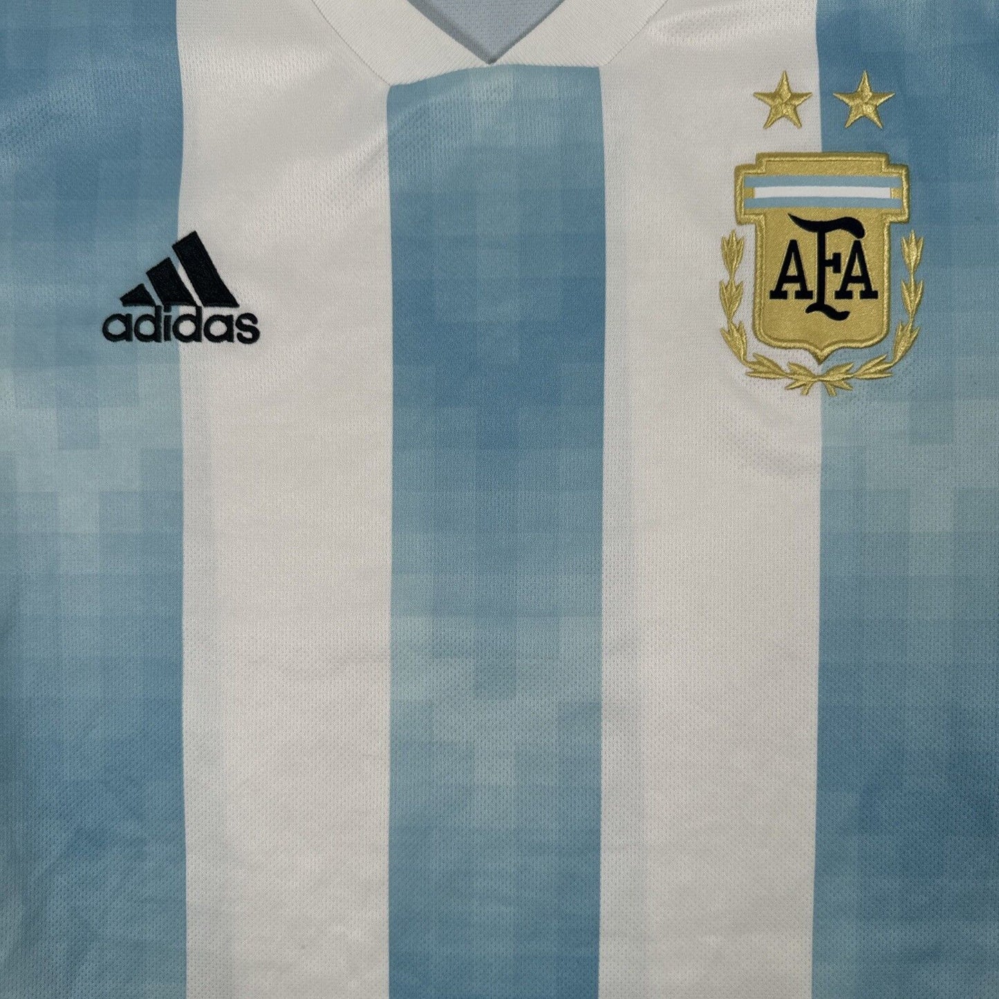 Argentina 2018/2019/2020 Home Football Shirt Men’s Medium