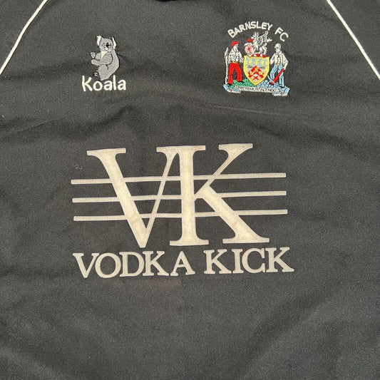 Barnsley 2004/2005 Away Football Shirt   Small - Football Shirt Kingdom