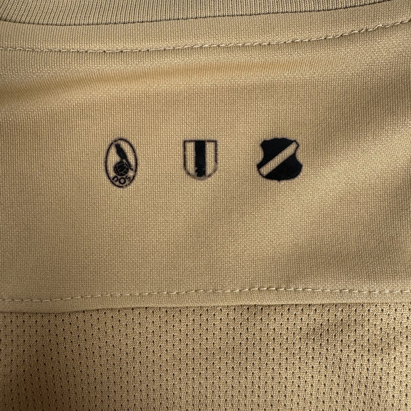 FC Utrecht 2021/2022 Third Football Shirt  Small