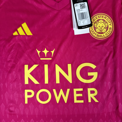 Leicester City 2023/2024 Goalkeeper Football Shirt BNWT Medium — front close-up