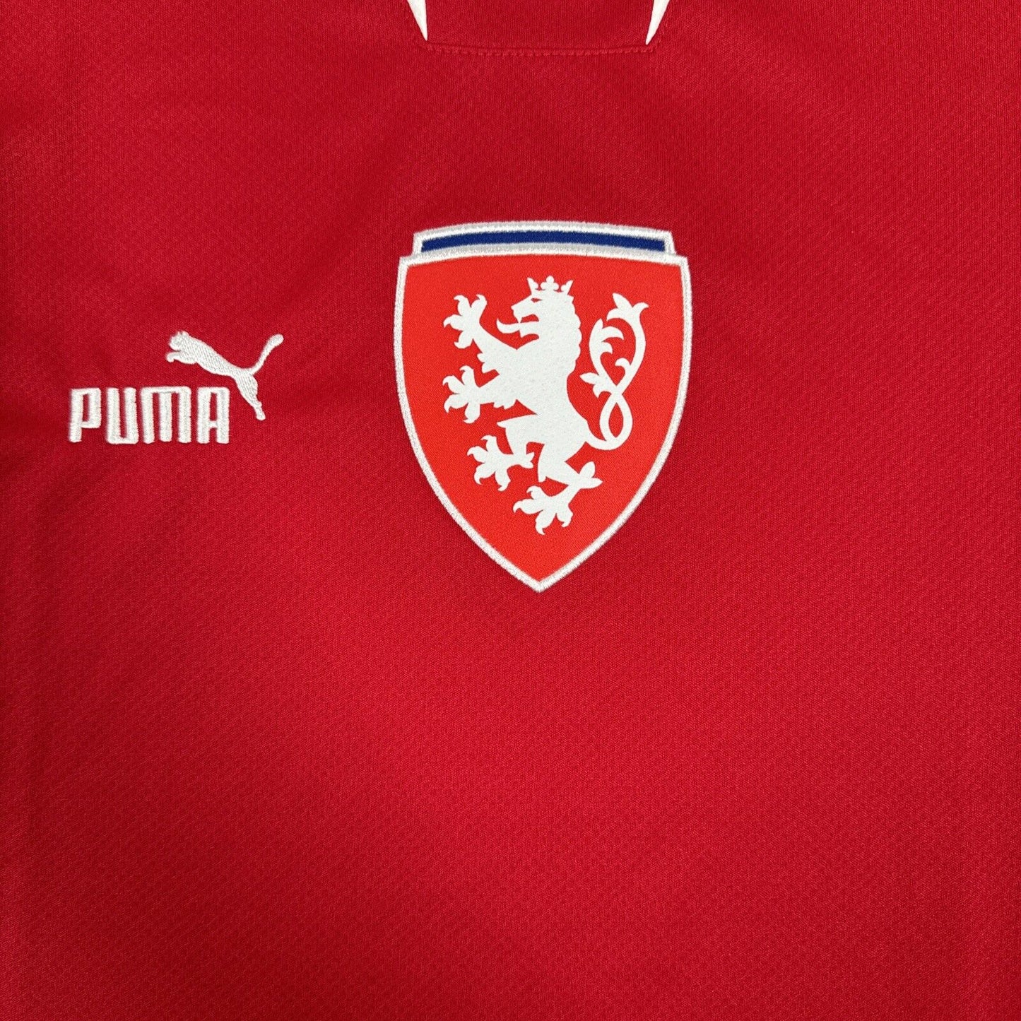 Czech Republic 2022/2023/2024 Home Football Shirt  Small