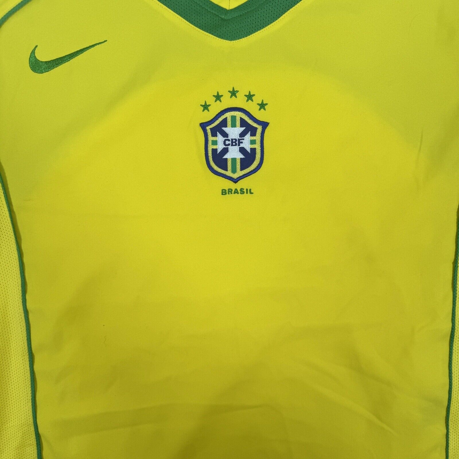 Brazil 2004/2005/2006 Home Football Shirt   Medium - Football Shirt Kingdom