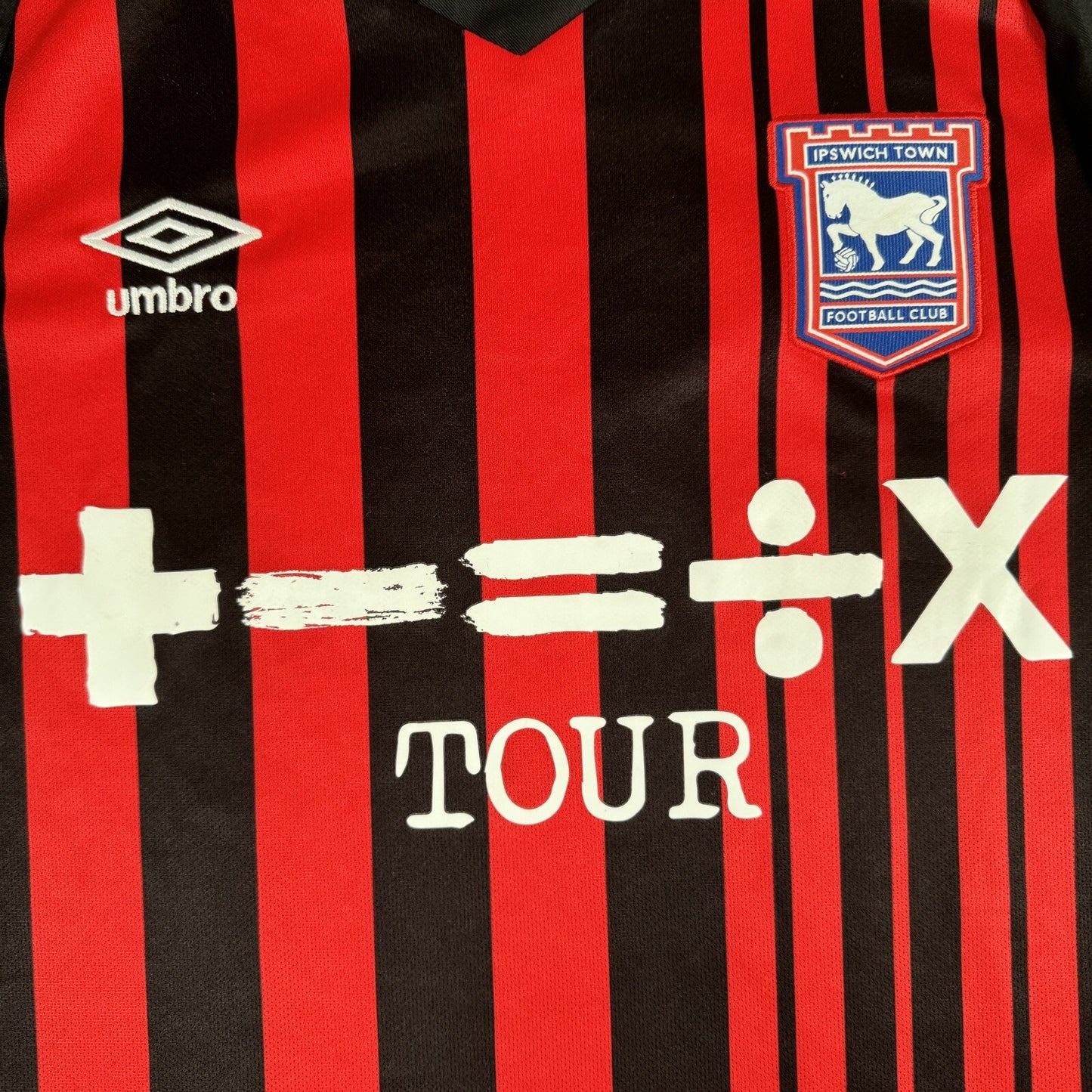 Ipswich Town 2022/2023 Away Football Shirt Ed Sheeran Small - Football Shirt Kingdom