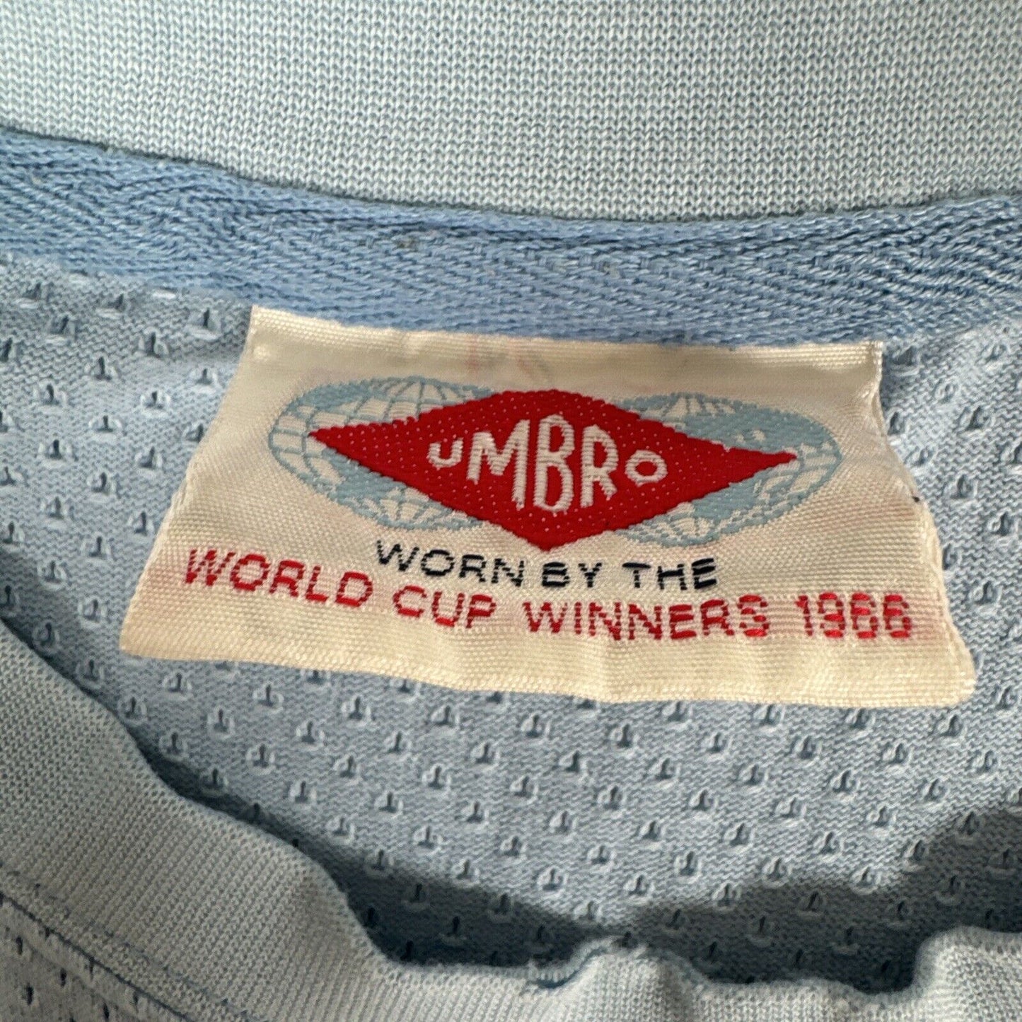 official moore 6 england 1970s third football shirt umbro large5