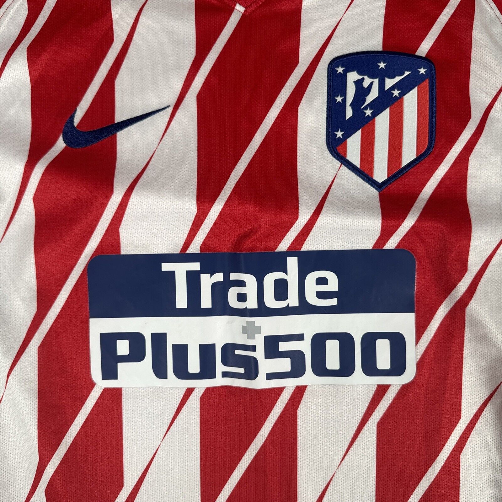 Atletico Madrid 2017/2018 Home Football Shirt  Medium - Football Shirt Kingdom