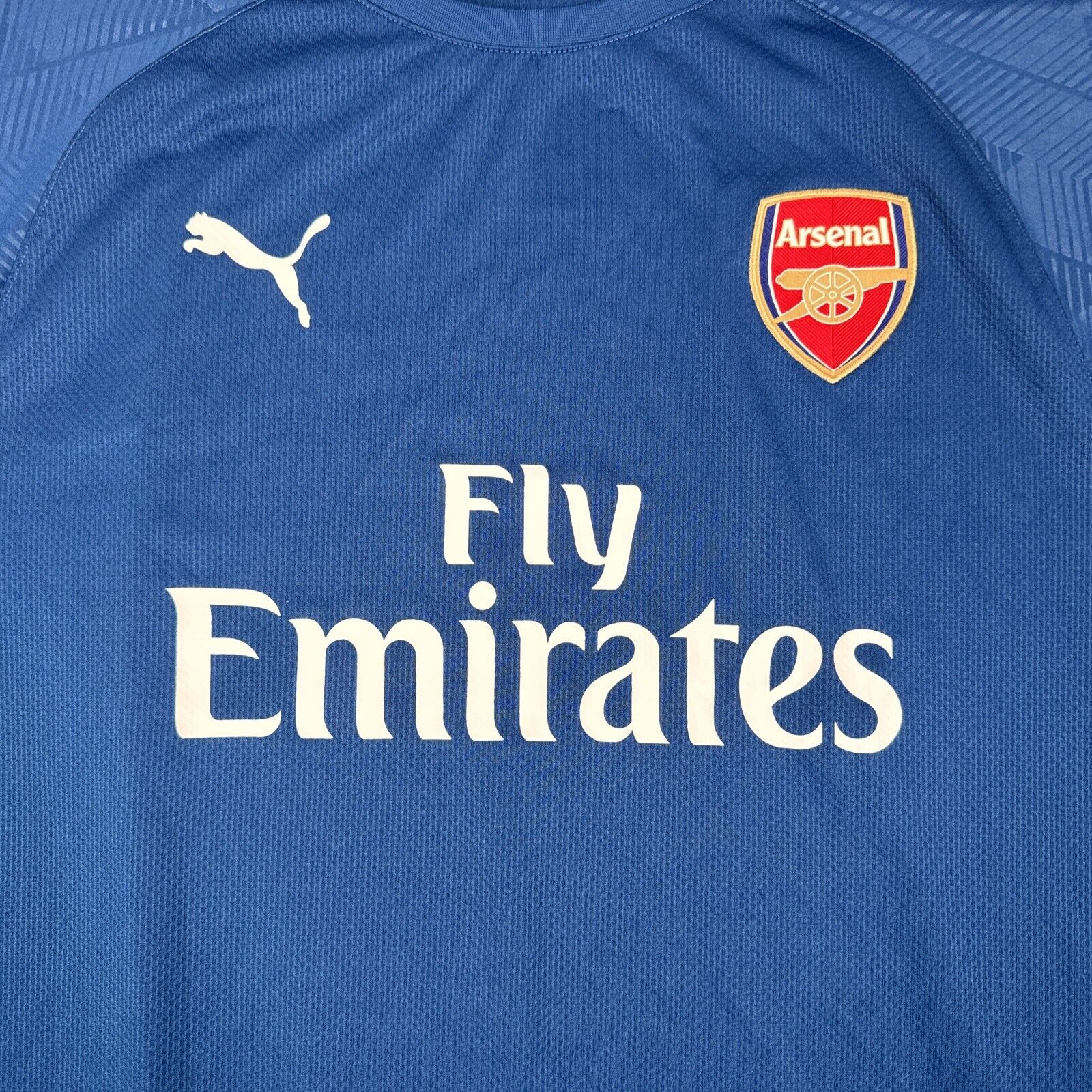 Arsenal 2017/2018 Training Football Shirt Long Sleeve  2XL XXL - Football Shirt Kingdom