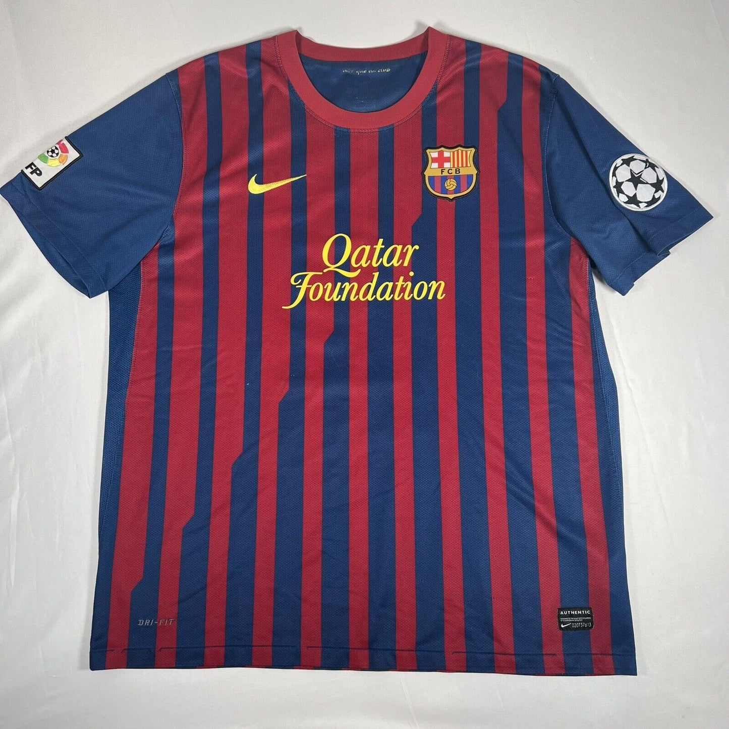 PIQUE 3 Barcelona 2011/2012 Home Football Shirt Men’s XL