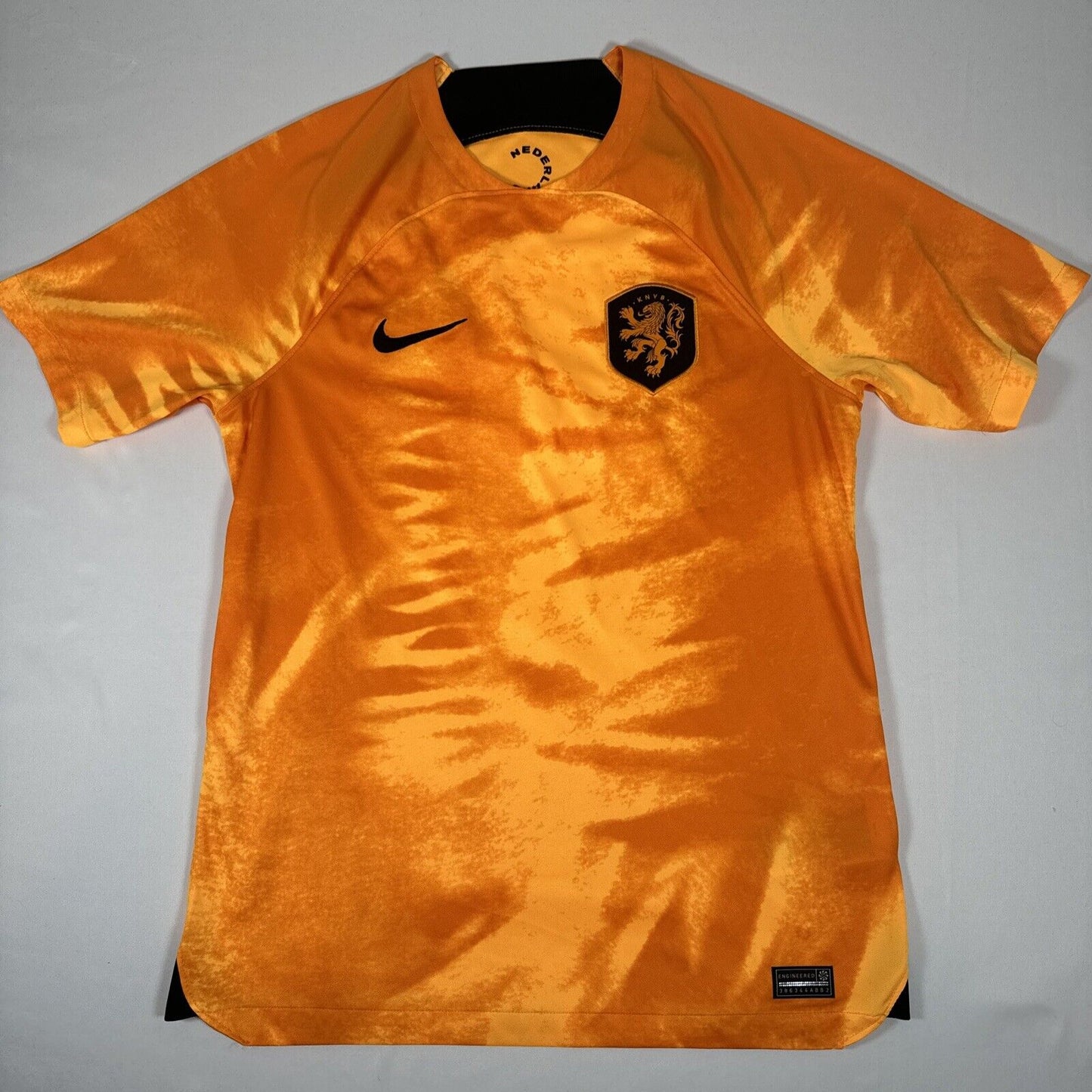 Netherlands 2022/2023/2024 Home Football Shirt  Medium