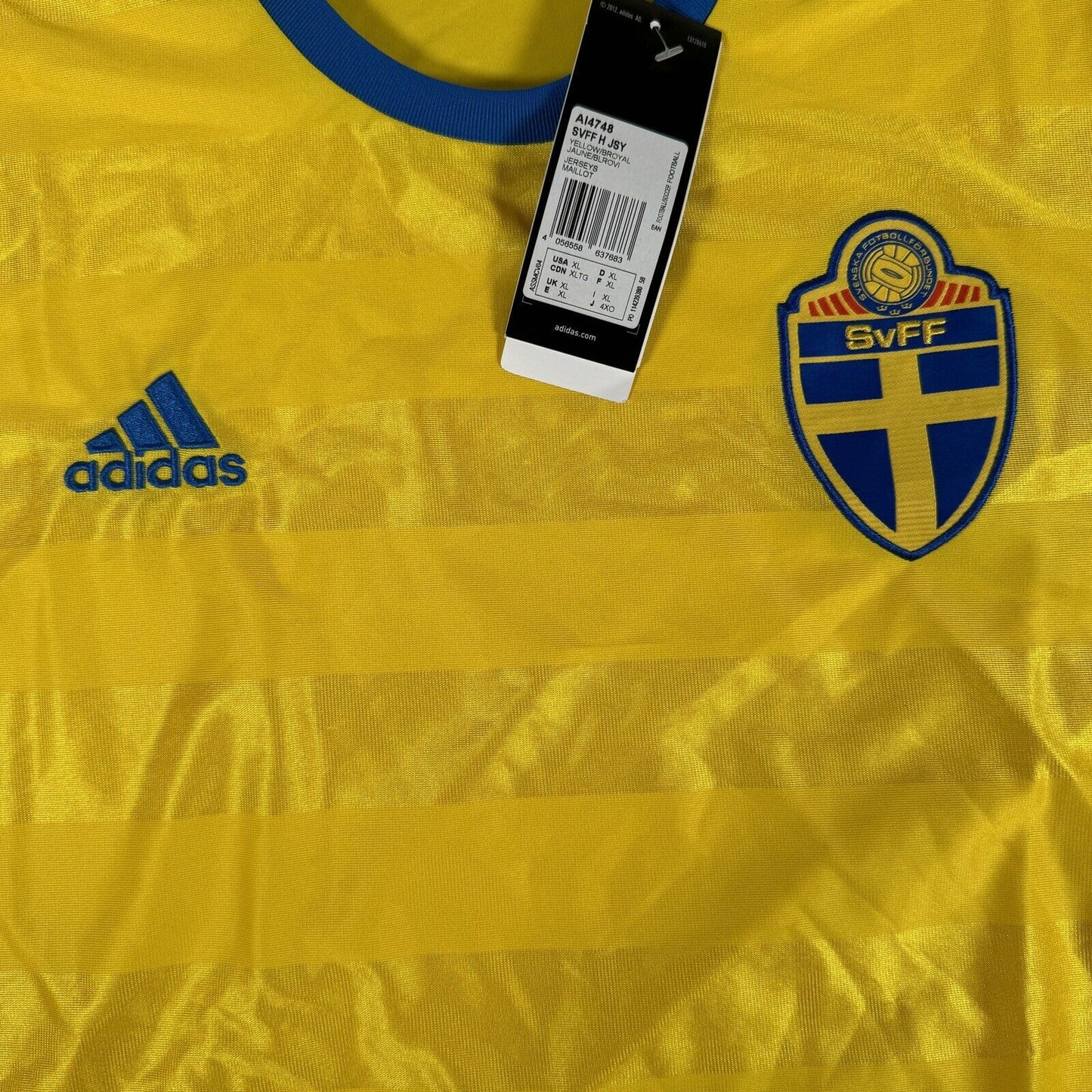 Sweden 2016/2017/2018 Home Football Shirt  BNWT XL - Football Shirt Kingdom