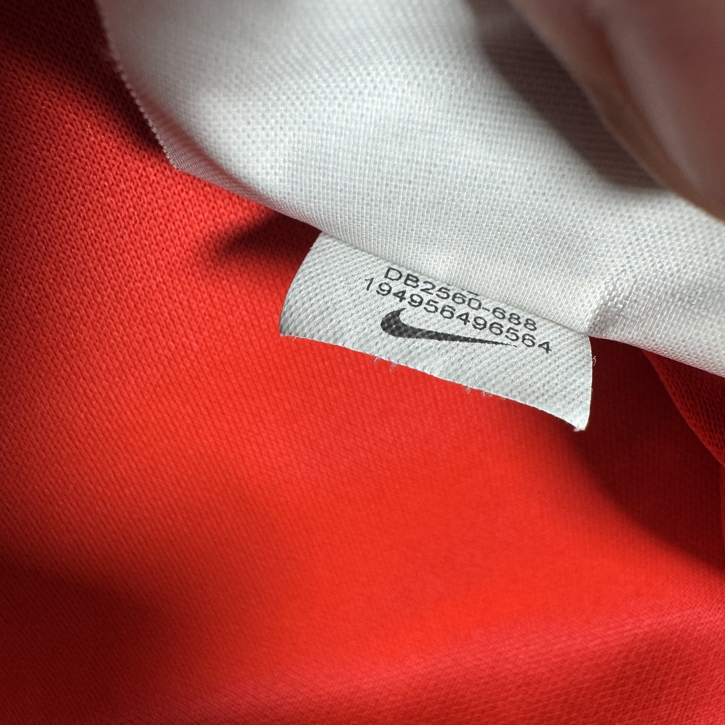 Liverpool 2021/2022 Home Football Shirt  XL