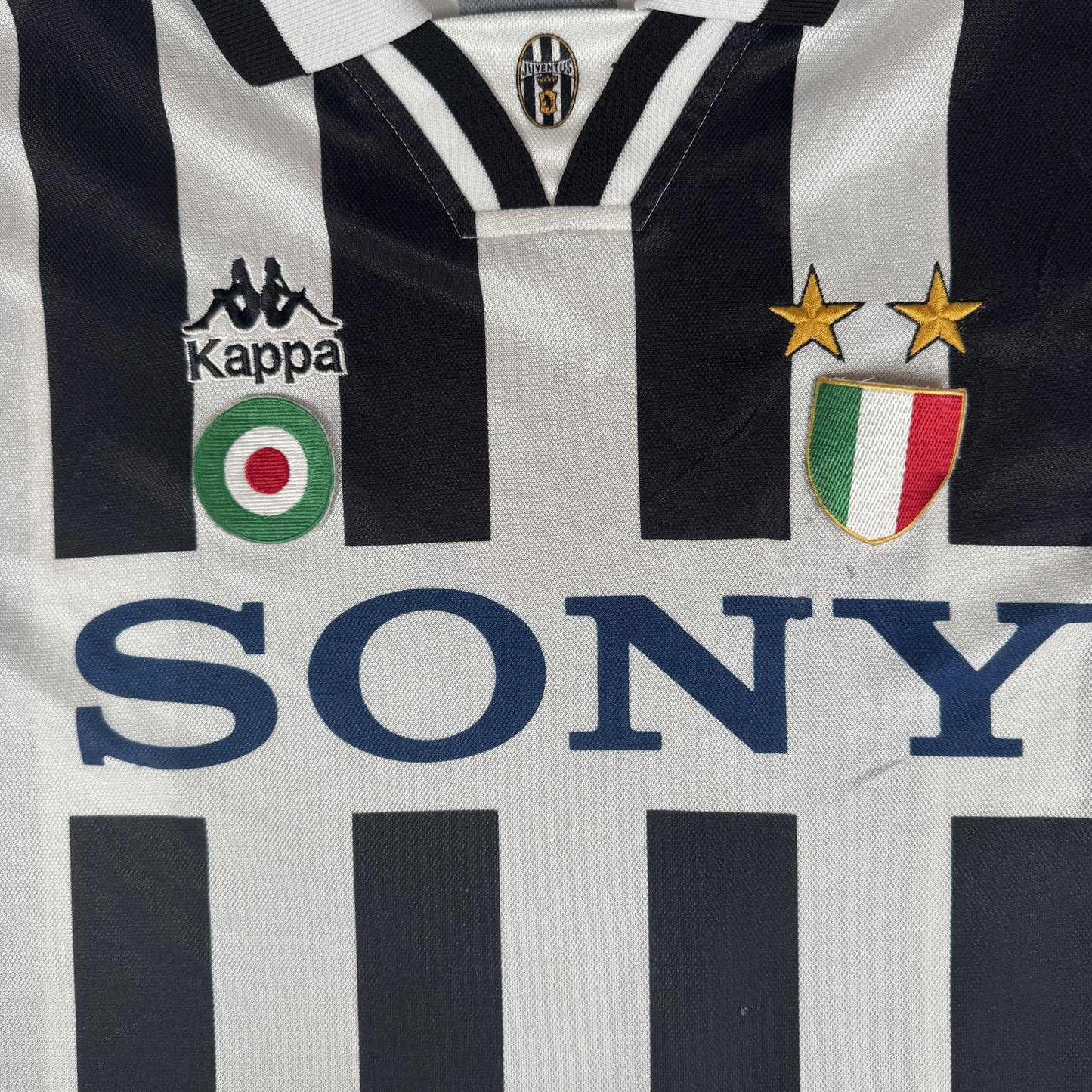 Juventus 1995/1996 Home Football Shirt  Medium