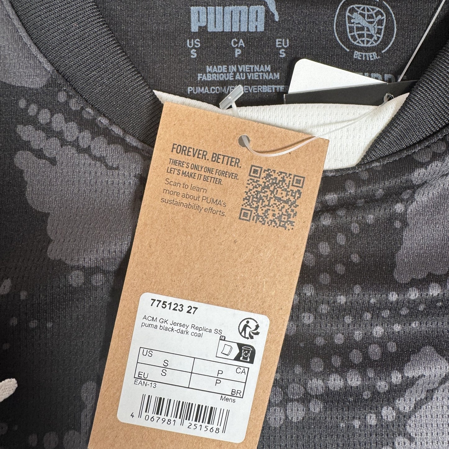 AC Milan 2024/2025 Goalkeeper Football Shirt  Small BNWT