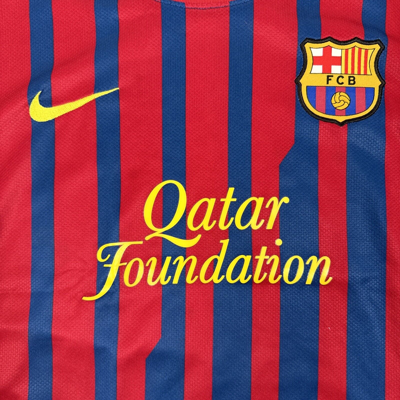 Barcelona 2011/2012 Home Football Shirt  Men’s XL - Football Shirt Kingdom
