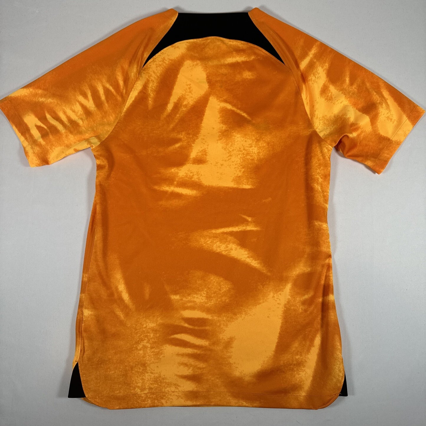 Netherlands 2022/2023/2024 Home Football Shirt  Small - Football Shirt Kingdom