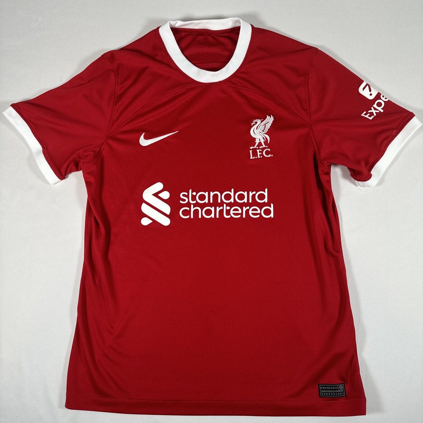 liverpool 2023 2024 home football shirt men s medium2
