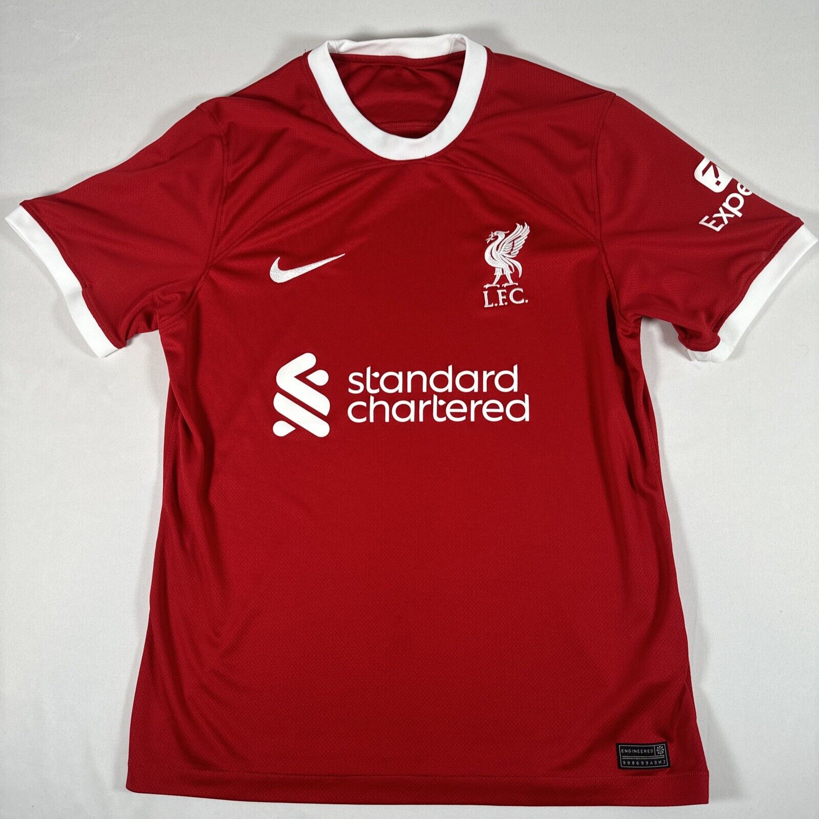 liverpool 2023 2024 home football shirt men s medium2
