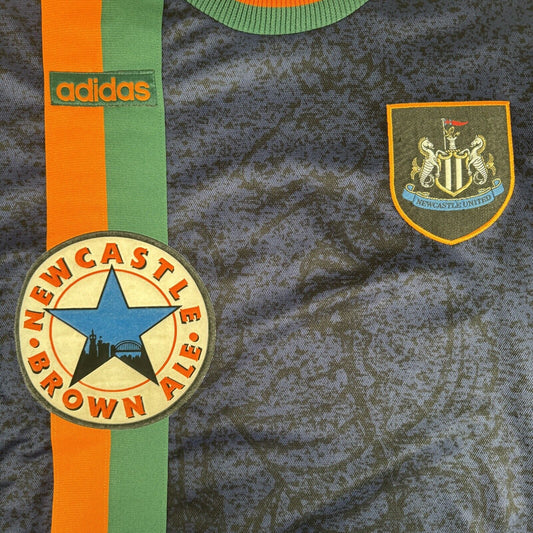 Newcastle United 1997/1998 Away Football Shirt Men’s Large - Football Shirt Kingdom