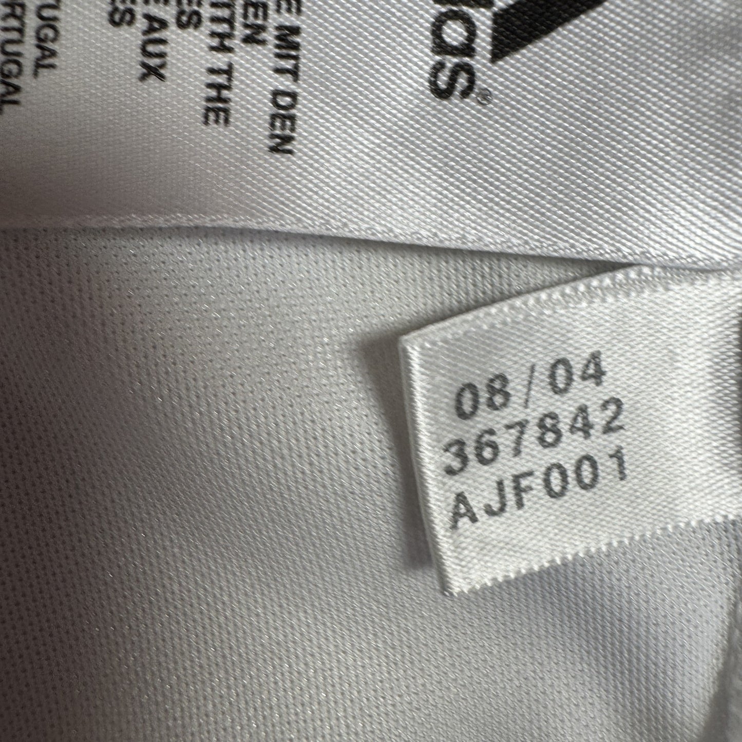 Real Madrid 2004/2005 Home Football Shirt  Medium