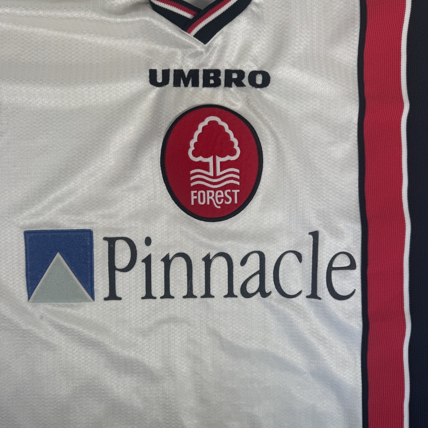 Nottingham Forest 1997/1998/1999 Away Football Shirt  Medium