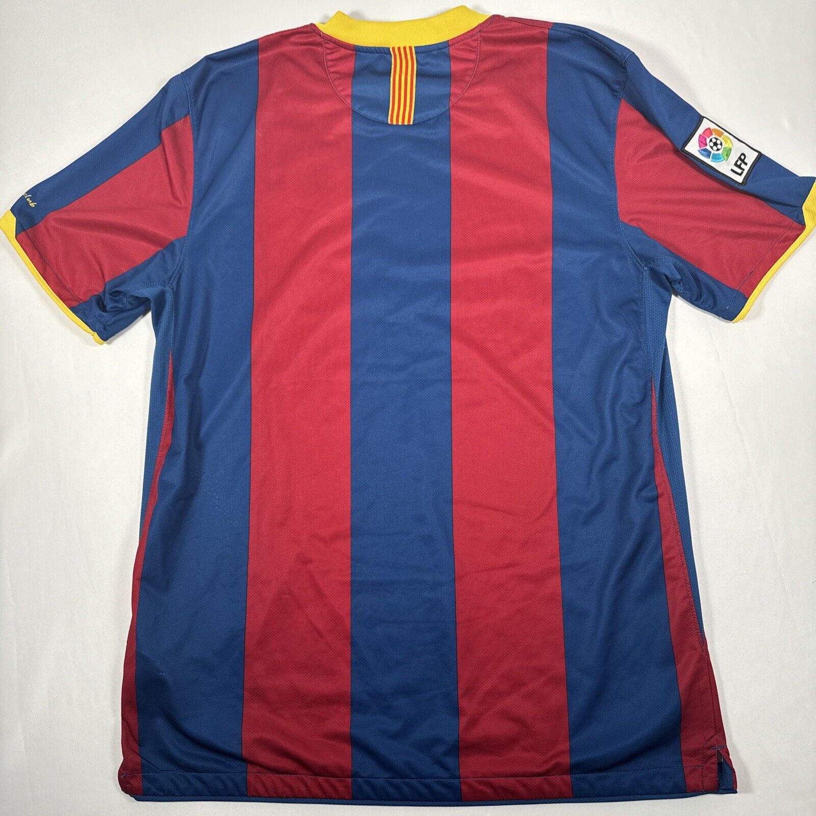 barcelona 2010 2011 home football shirt men s large3