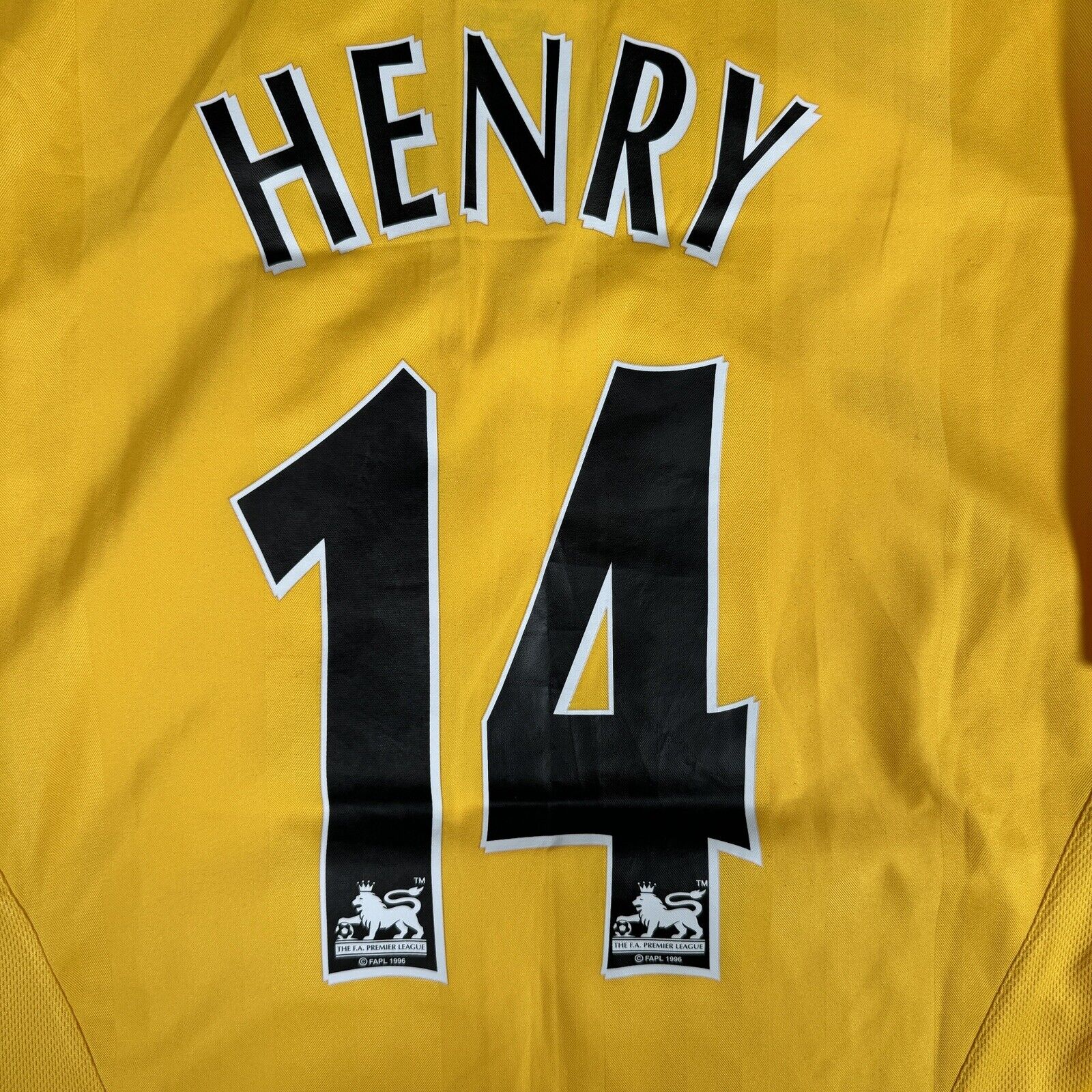 HENRY 14 Arsenal 2005/2006 Away Football Shirt  Large - Football Shirt Kingdom