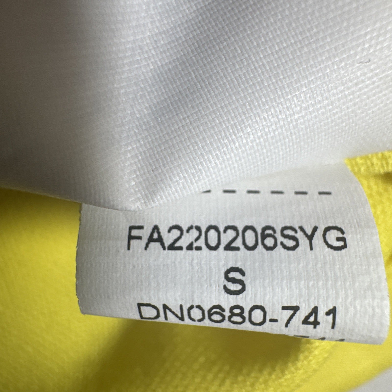 brazil 2022 2023 2024 home football shirt men s small4