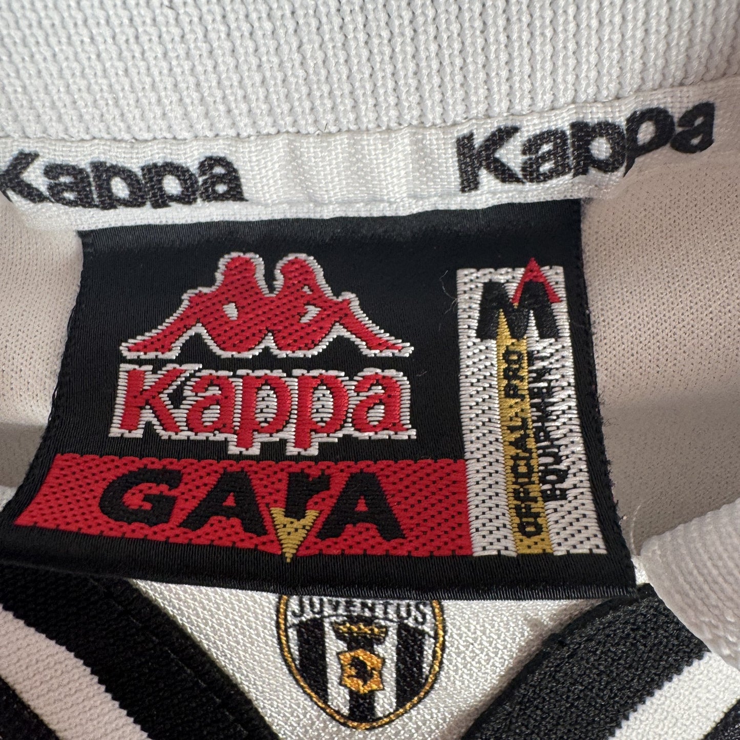 Juventus 1995/1996 Home Football Shirt  Medium