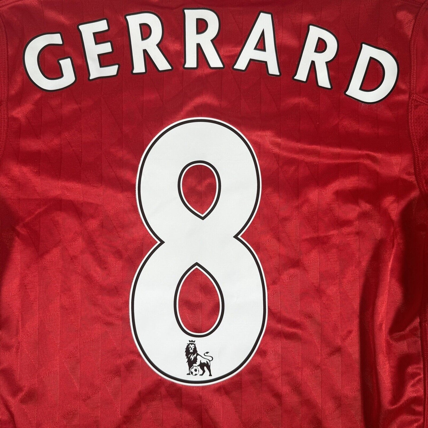 GERRARD 8 Liverpool 2010/2011/2012 Home Football Shirt Men’s Small - Football Shirt Kingdom