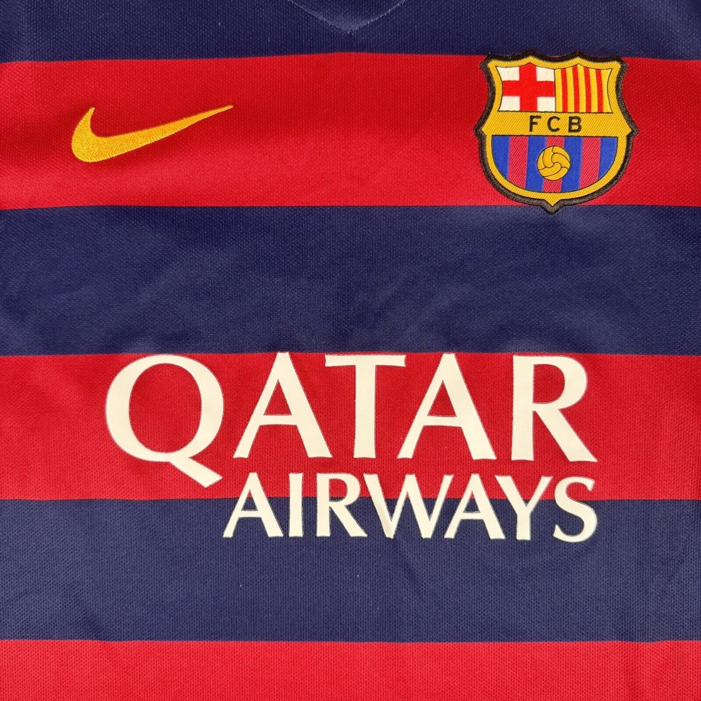 Barcelona 2015/2016 Home Football Shirt Men’s Small