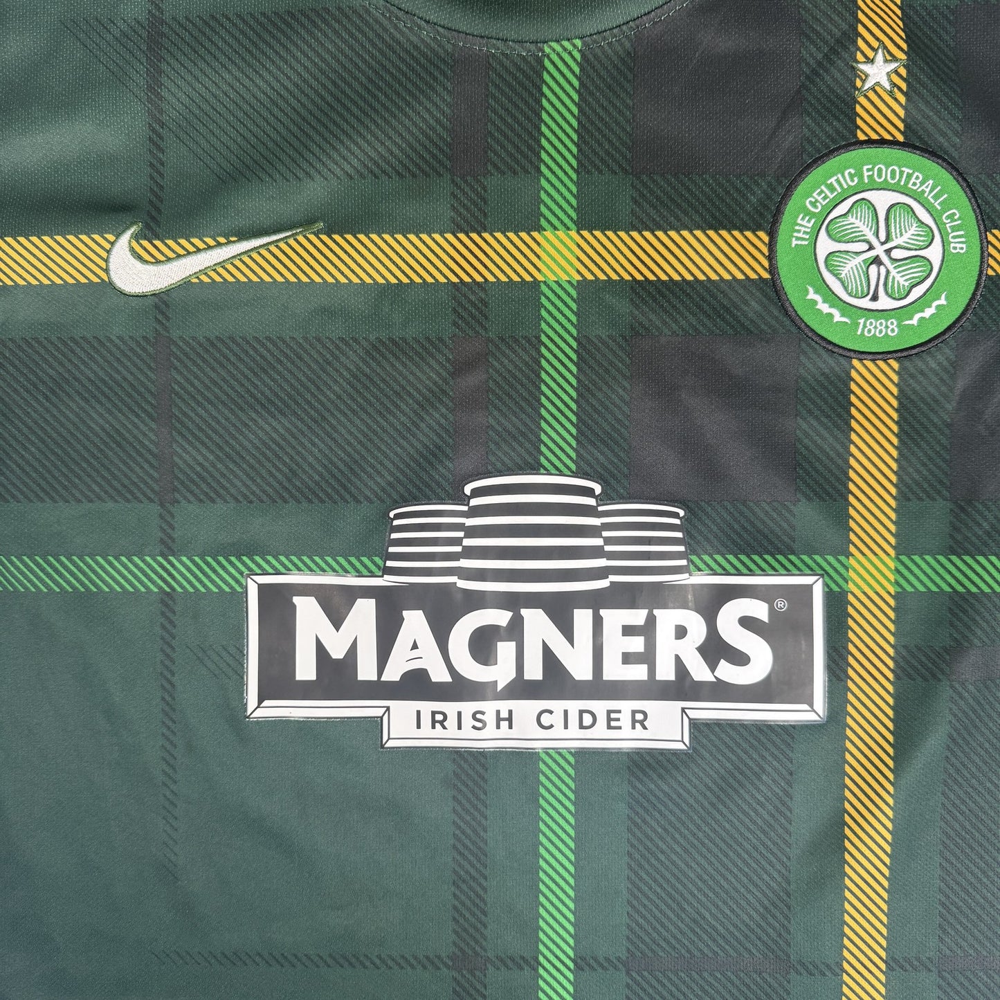 Celtic 2014/2015 Away Football Shirt  XL