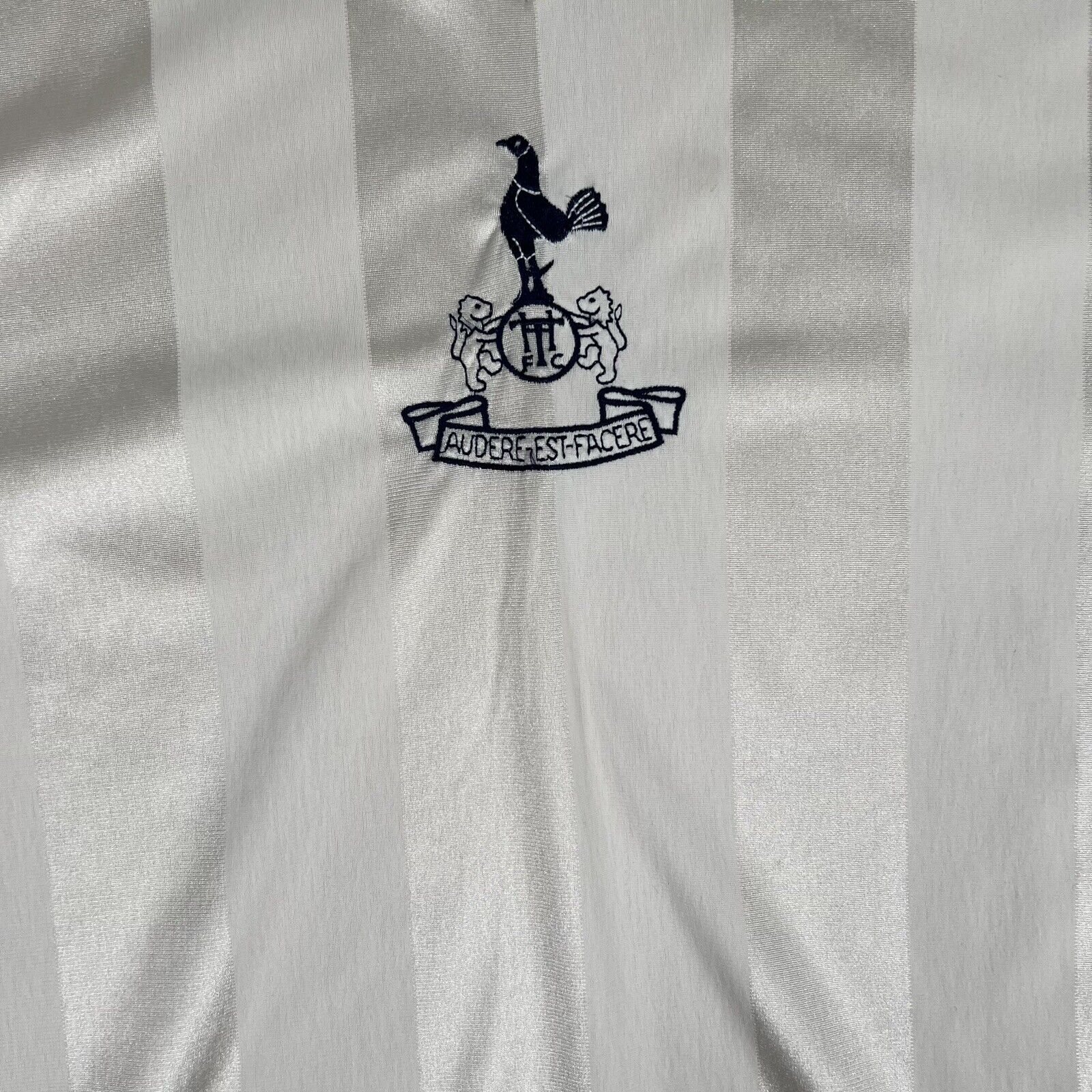 Tottenham Hotspur 1983/1984/1985 Home Football Shirt Medium - Football Shirt Kingdom