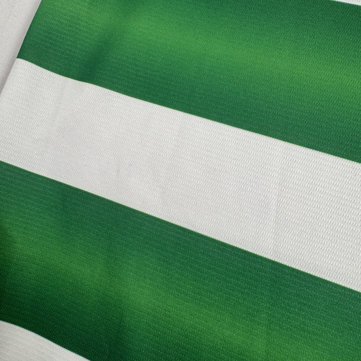 Celtic 2016/2017 Home Football Shirt  Medium