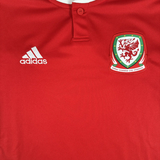 Wales 2018/2019/2020 Home Football Shirt  Men’s Small