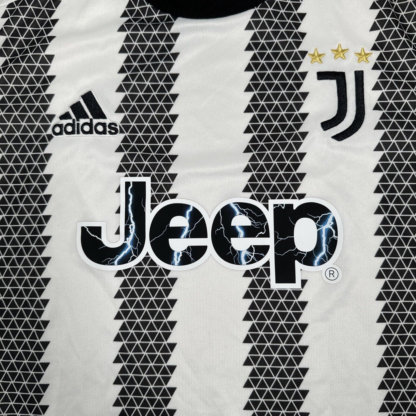 Juventus 2022/2023 Home Football Shirt  Men’s Small