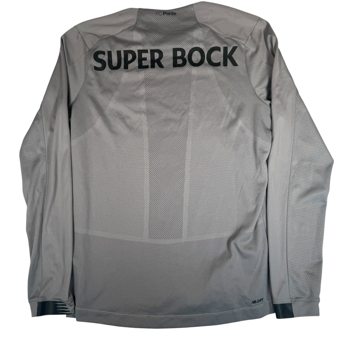 FC Porto 2019/2020 Goalkeeper Football Shirt  Small