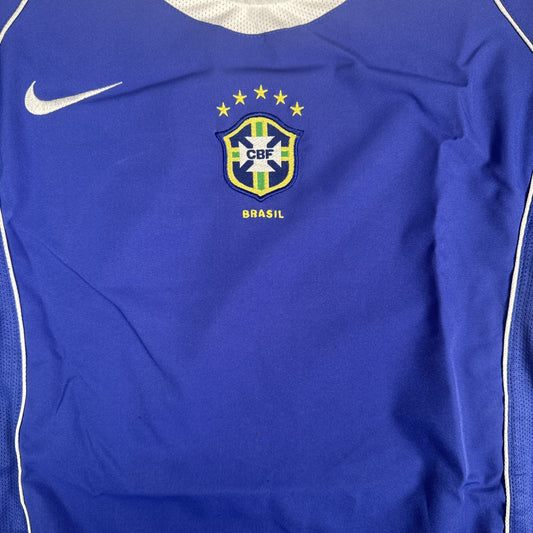 Brazil 2004/2005/2006 Away Football Shirt   Small - Football Shirt Kingdom