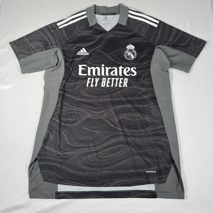 Real Madrid 2021/2022 Goalkeeper Football Shirt Men’s Large — full front view