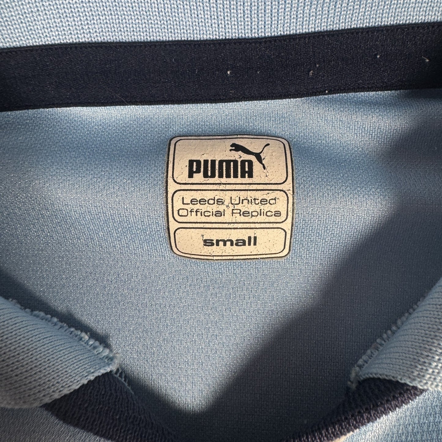 Leeds United 1999/2000 Away Football Shirt  Small