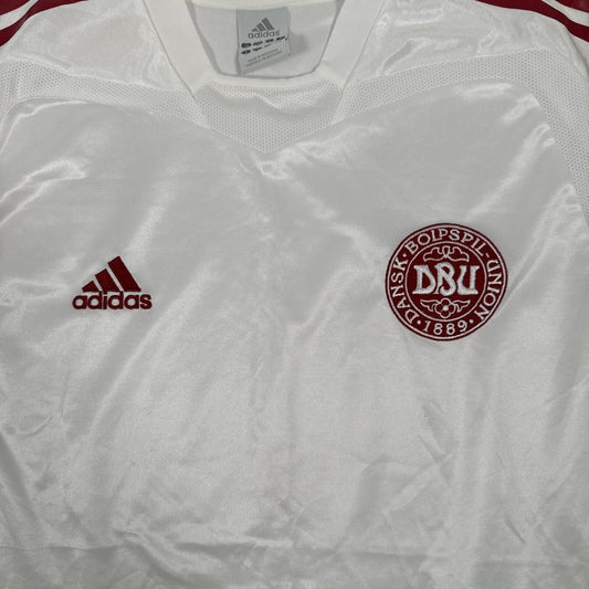 Denmark 2004/2005/2006 Away Football Shirt   Large - Football Shirt Kingdom