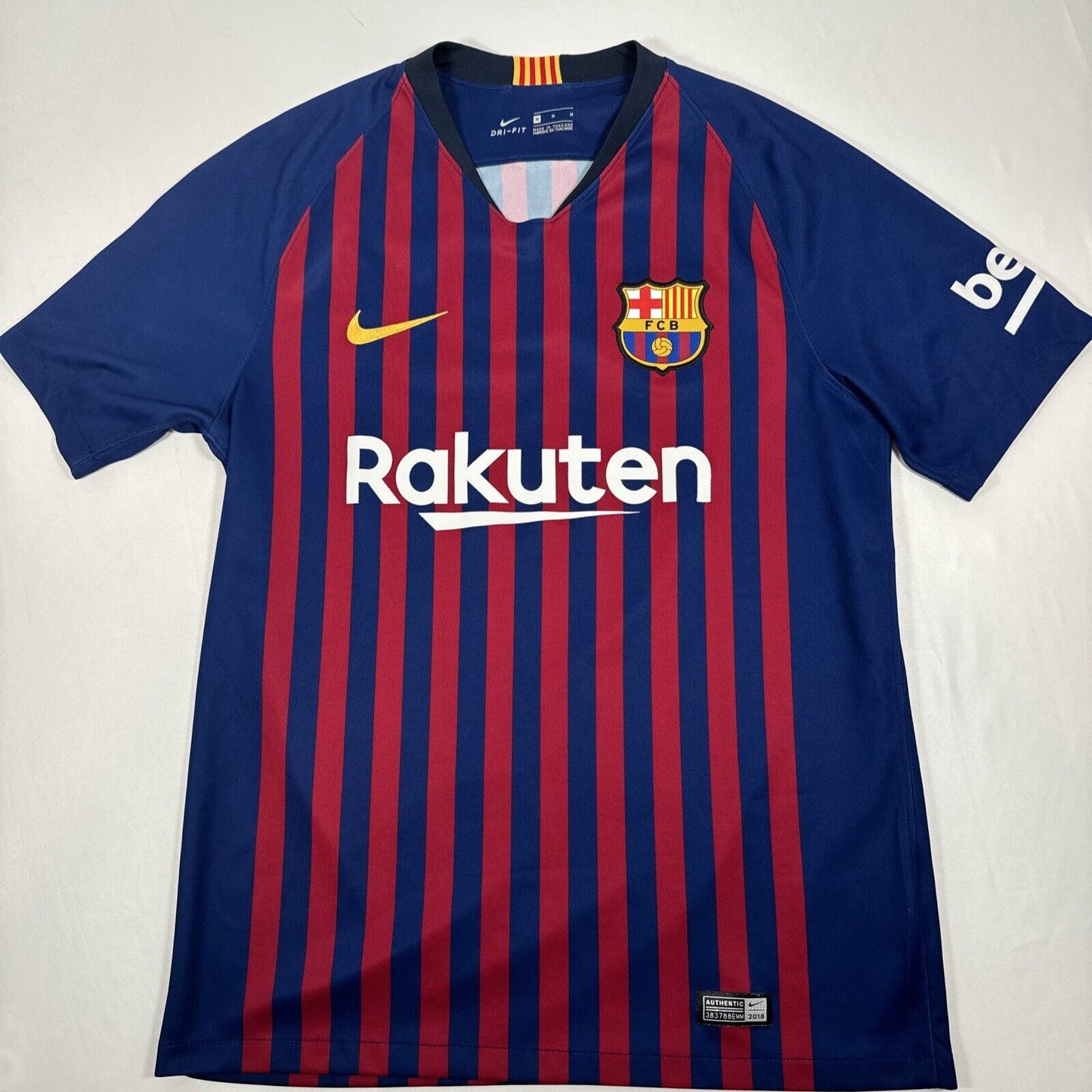 Barcelona 2018/2019 Home Football Shirt  Men’s Medium