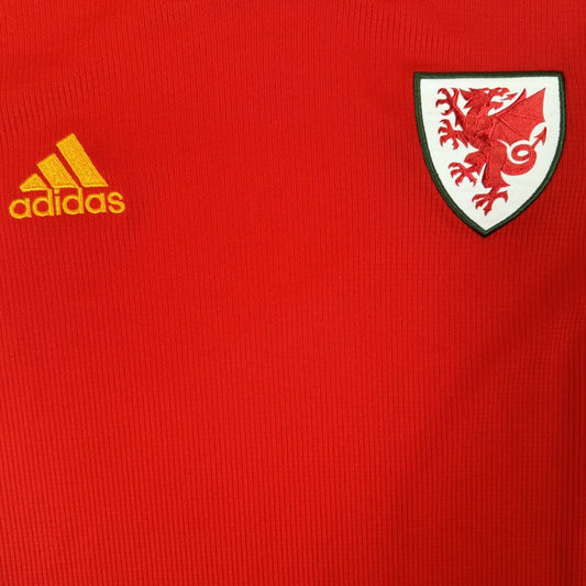 Wales 2020/2021/2022 Home Football Shirt  Men’s Small