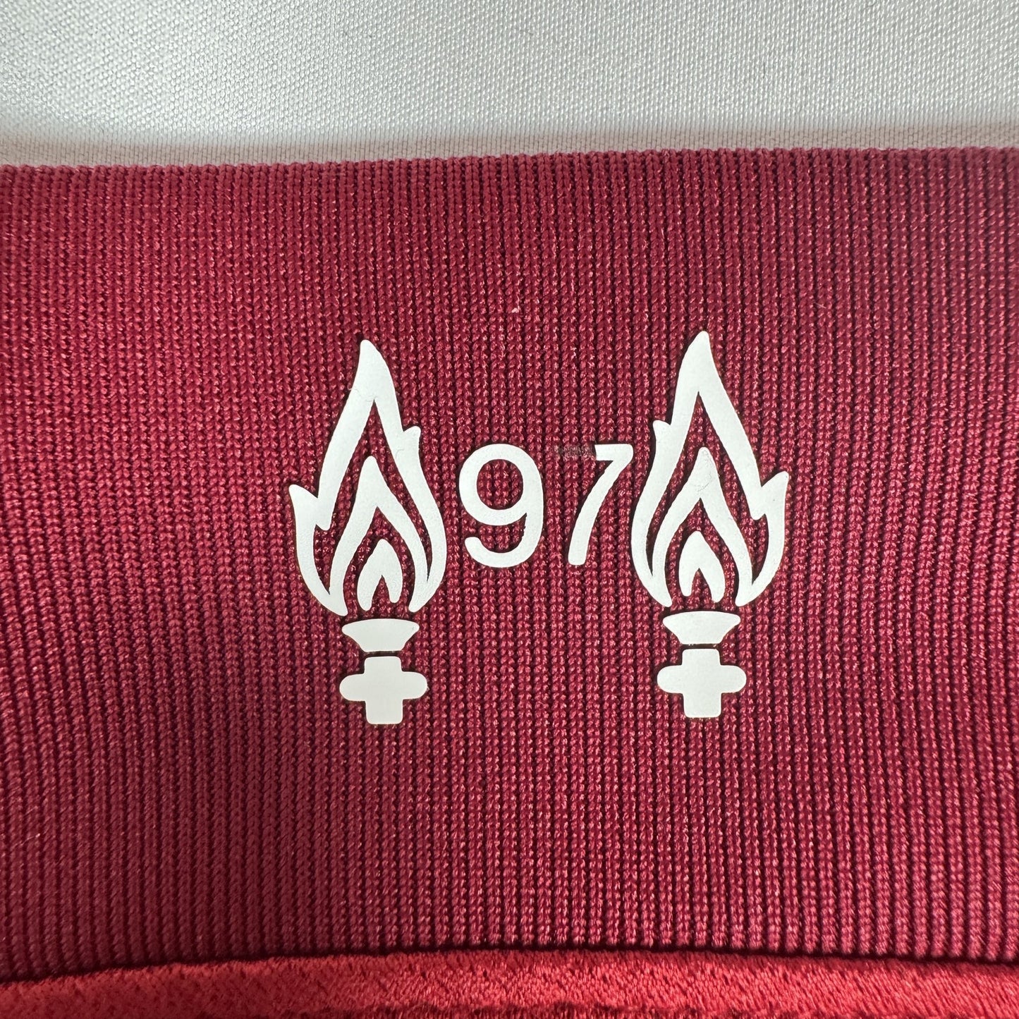 Liverpool 2022/2023 Home Football Shirt  Large