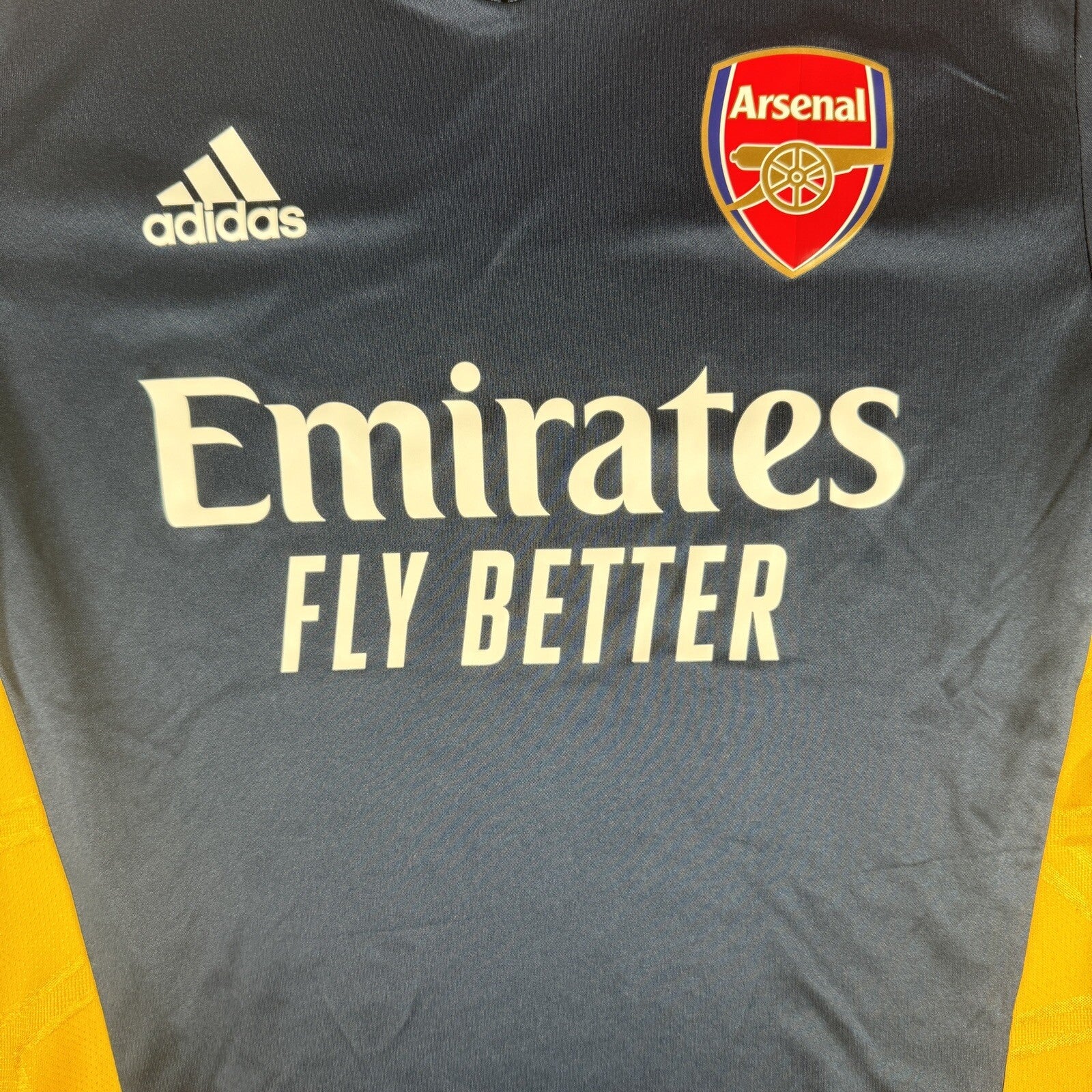 Arsenal 2022/2023 Training Football Shirt   Small - Football Shirt Kingdom