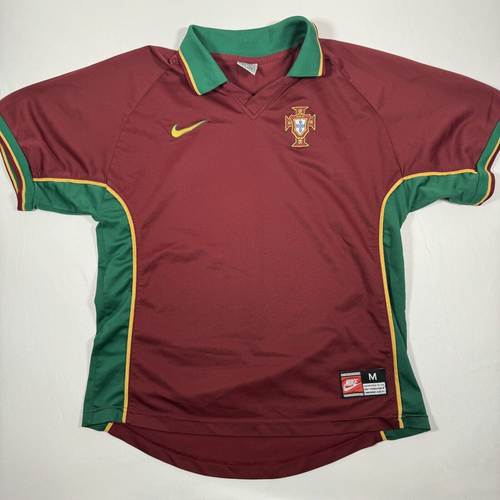 portugal 1997 1998 home football shirt men s medium2