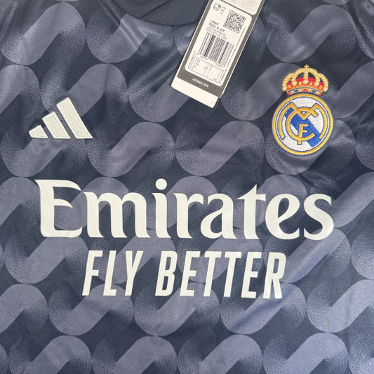 Real Madrid 2023/2024 Away Football Shirt  Large BNWT