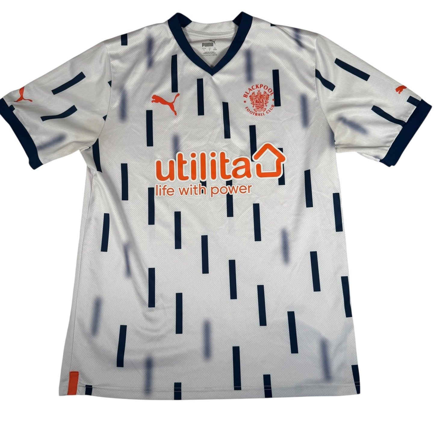 Blackpool 2022/2023 Away Football Shirt  Large