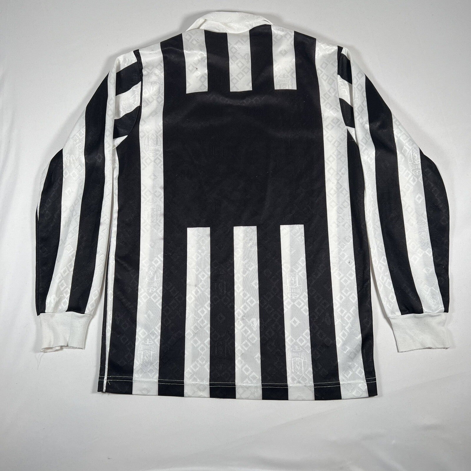 juventus 1989 1990 european home football shirt long sleeve large3